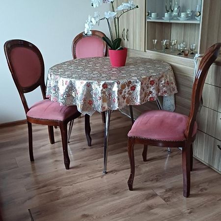 Ziemielu Mols Apartaments/Pirma Linija Pie Juras Liepāja Eksteriør bilde